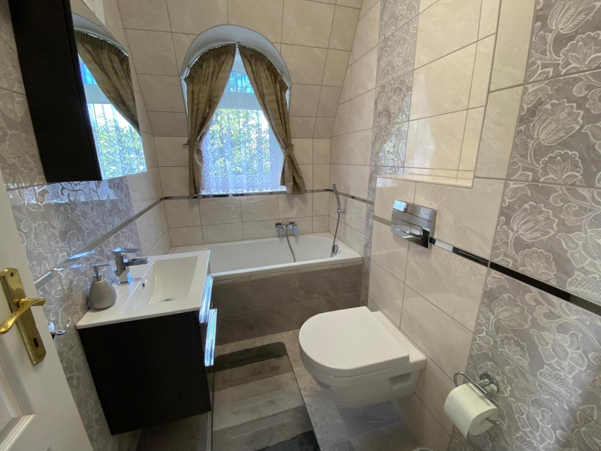 Sarga-Kek Haz Apartment Vonyarcvashegy Bagian luar foto